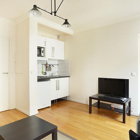 Pick A Flat'S Apartments In Batignolles - Rue Biot Париж Екстериор снимка