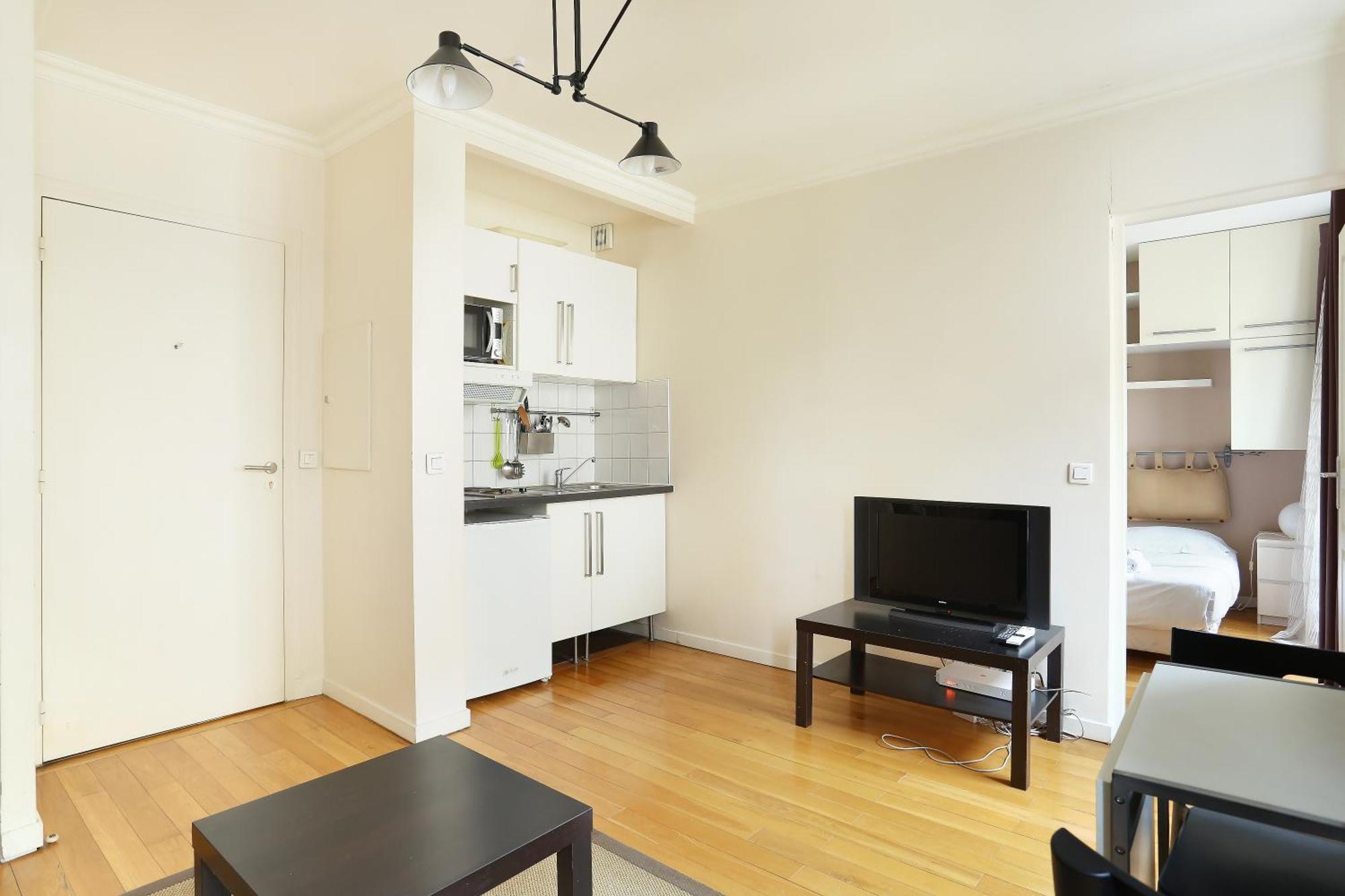 Pick A Flat'S Apartments In Batignolles - Rue Biot Париж Екстериор снимка