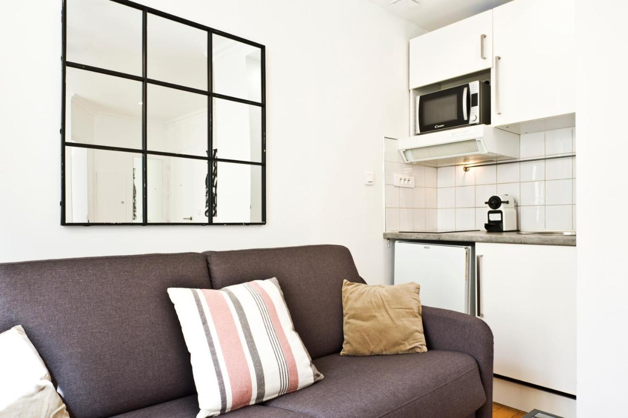 Pick A Flat'S Apartments In Batignolles - Rue Biot Париж Стая снимка