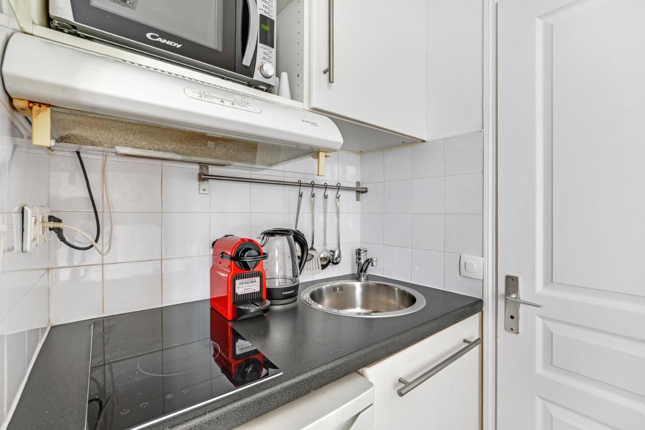 Pick A Flat'S Apartments In Batignolles - Rue Biot Париж Екстериор снимка