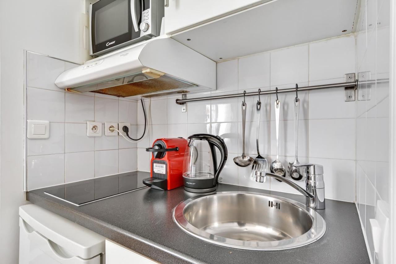 Pick A Flat'S Apartments In Batignolles - Rue Biot Париж Екстериор снимка